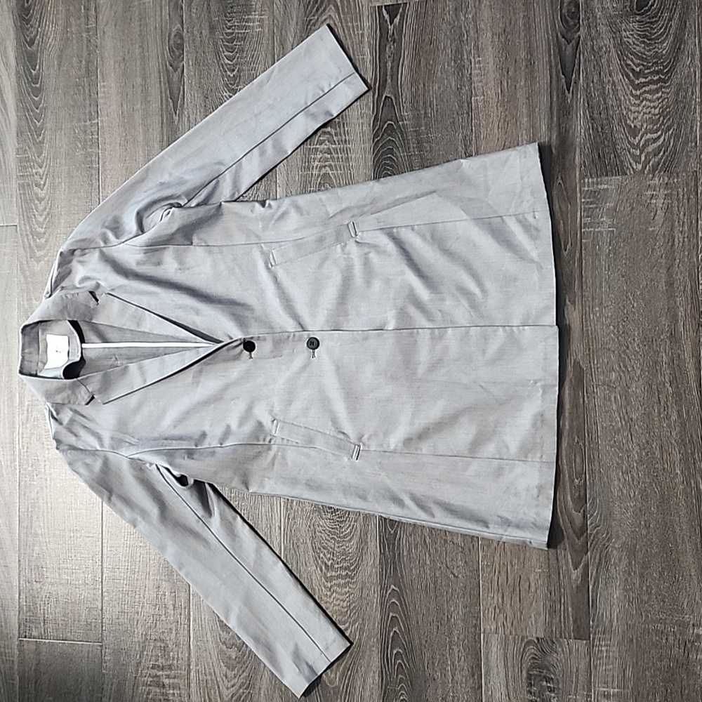 🦇 Stylish Gray Long Blazer 🦇